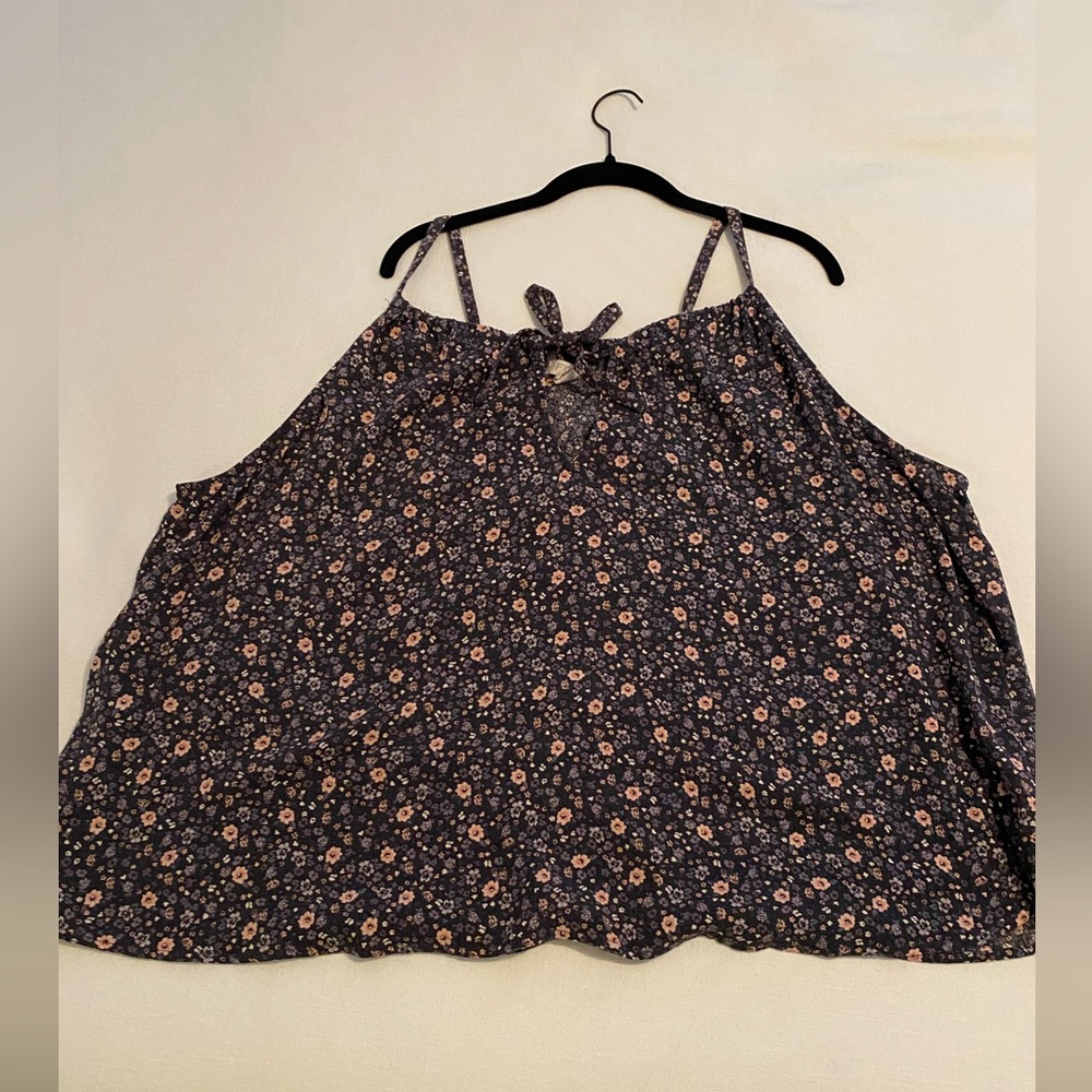 Grey Floral Festi Keyhole Tank - Picture 2 of 3
